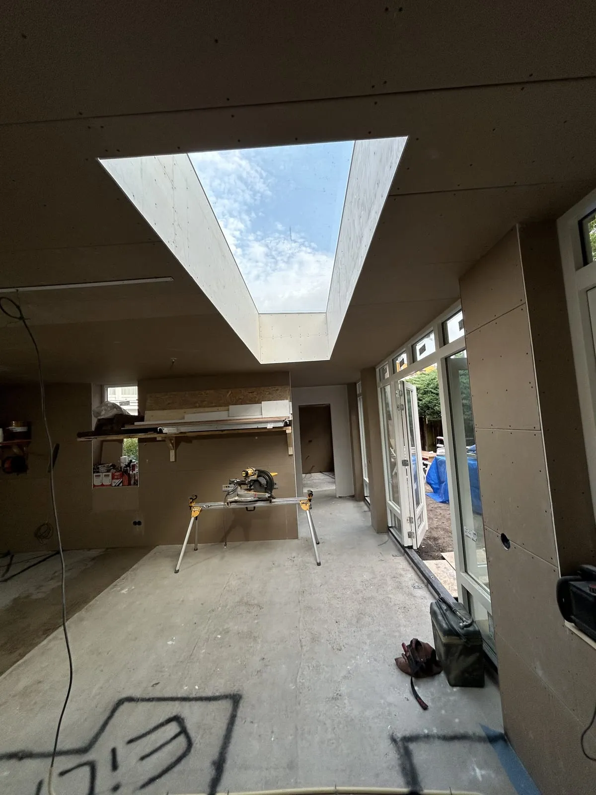 Tijdens de bouw: Jaren ’30 woning met uitbouw